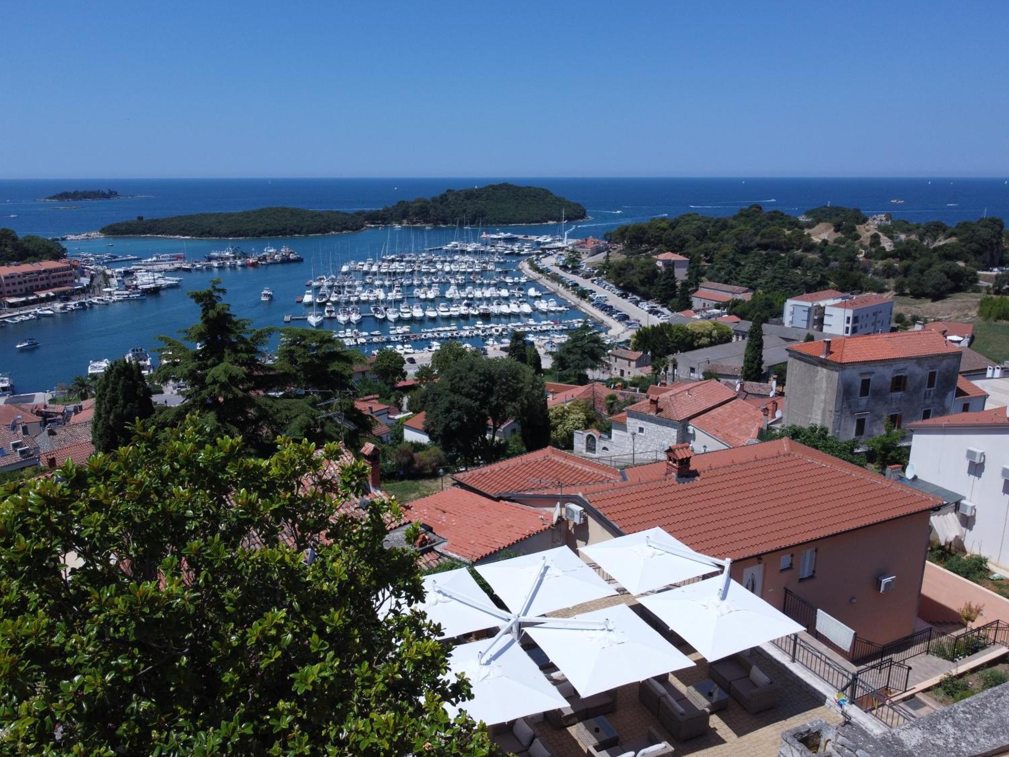 Hotel Vista Vrsar Exterior photo